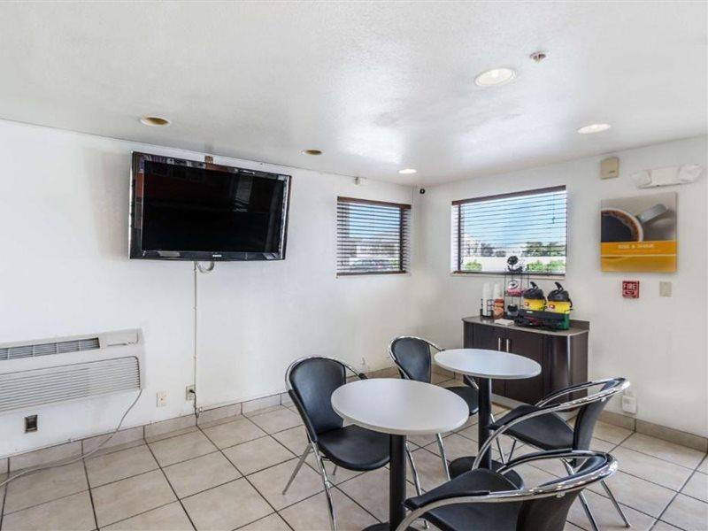 Motel 6-San Marcos, Tx - North Ngoại thất bức ảnh