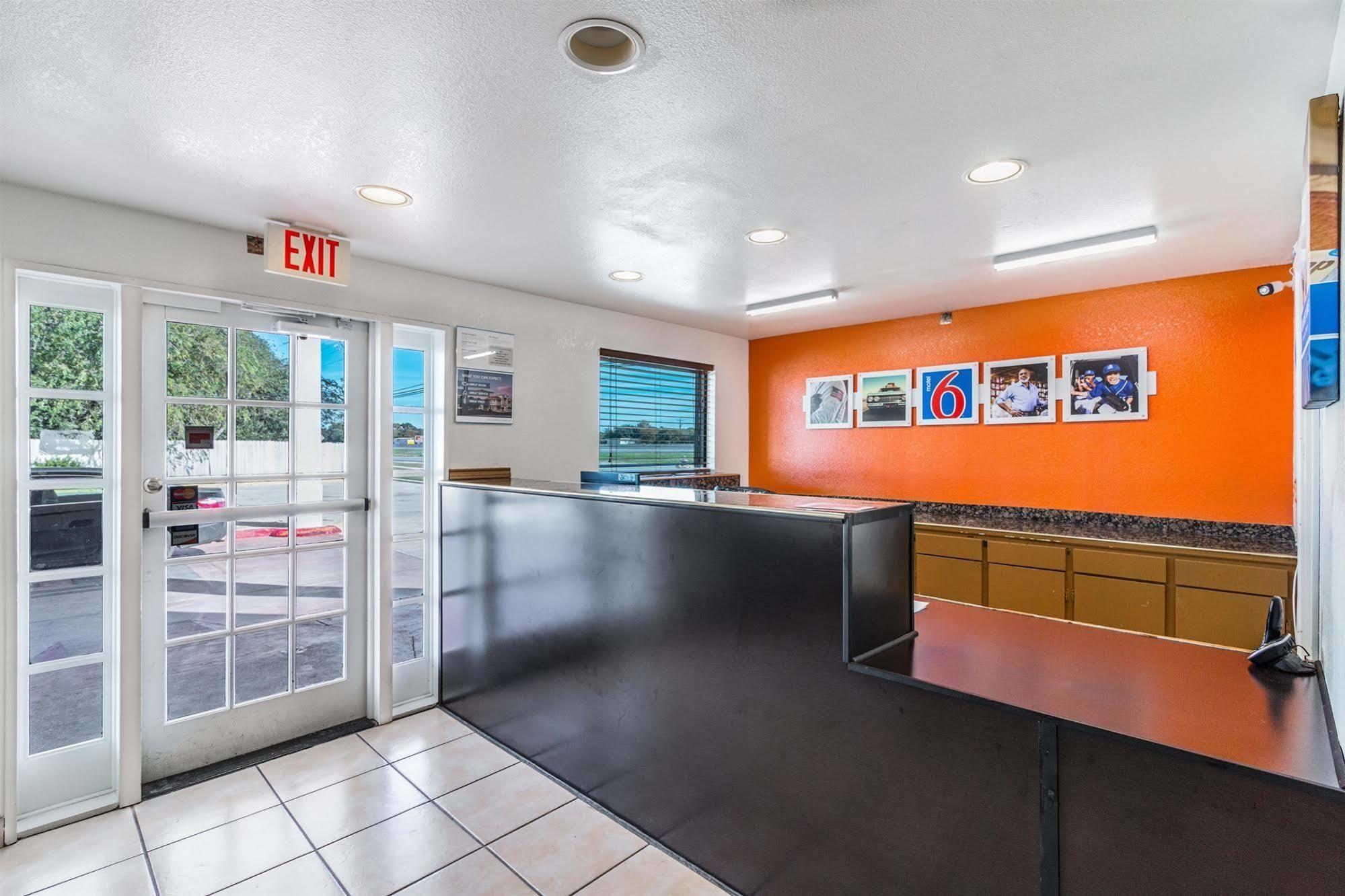 Motel 6-San Marcos, Tx - North Ngoại thất bức ảnh